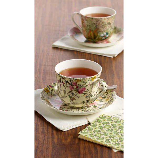 Maxwell Williams Summer Blossom KILBURN Tea Cup and Saucer, Porcelain, 17.5 x 17.5 x 9 cm, 480 ml