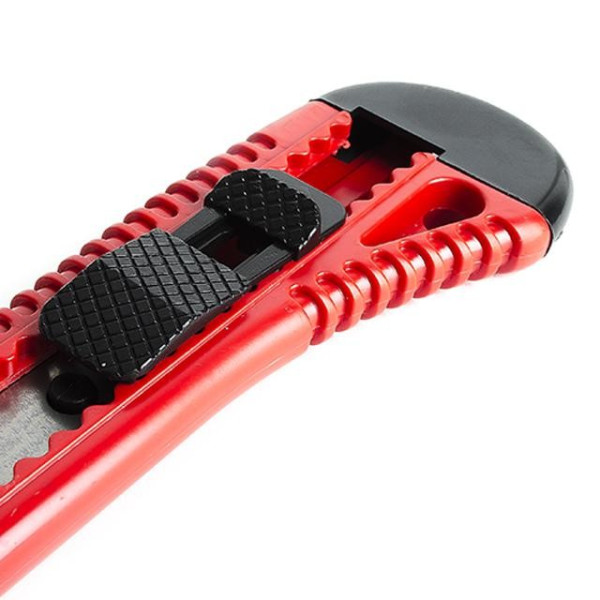 Intertool HT-0500 slotting knife with a snap-off blade of 18 mm