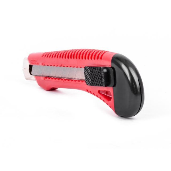 Intertool HT-0501 slotted knife reinforced with a snap-off blade of 18 mm