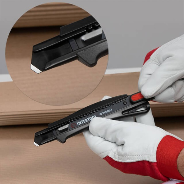 Knife segment multifunctional 18 mm, metal guide, STORM Intertool HT-0537