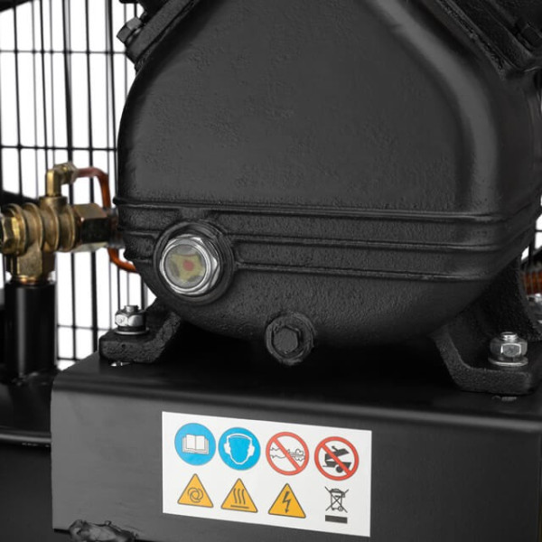Compressor 50 l, 3 kW, 220 V, 10 atmospheres 500 l/min, 2 cylinders Intertool PT-0016