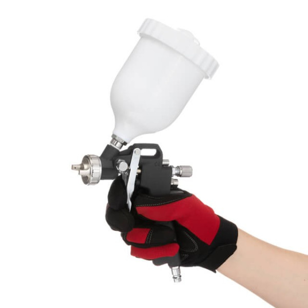 Paint gun pneumatic HP, nozzle 1.5 mm, upper plastic tank 600 ml, 3 adjustments, 5 bar Intertool PT-0210