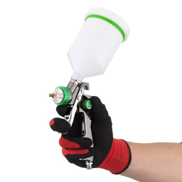 Pneumatic paint sprayer LVLP GREEN professional, nozzle 1.3 mm, upper plastic tank 600 ml., 1.5 bar Intertool PT-0132