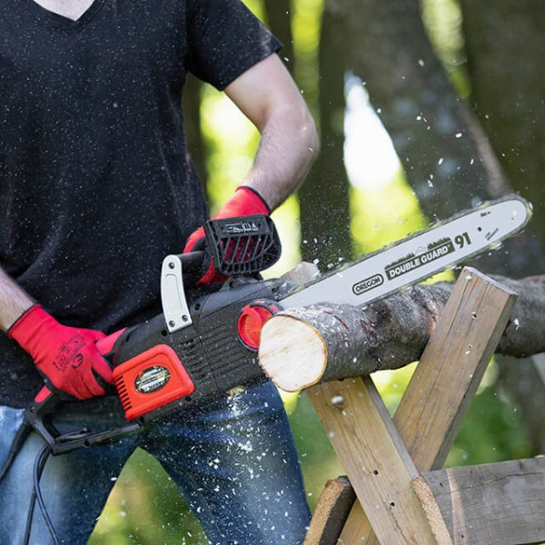 Electric chain saw 2400 W, tire 40 cm, soft start, SDS chain tension system Intertool WT-0625